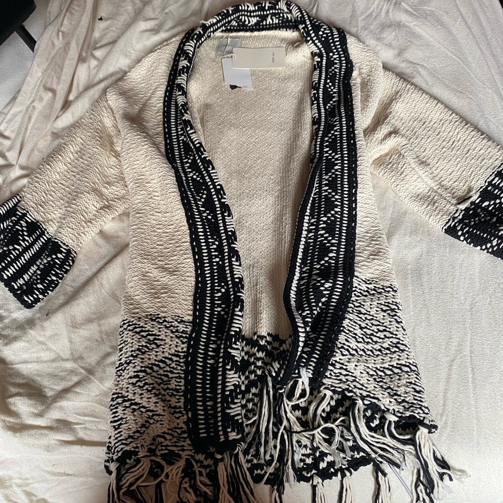 NWT Zara black and white knit fringe cardigan